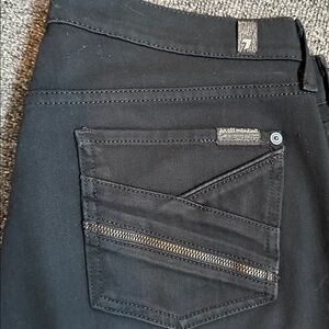 7 for all mankind Gwenevere skinny jeans with zipper pockets!!! Size 30